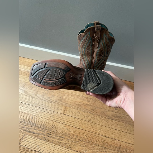 Ariat cheetah cowgirl boots - Picture 3 of 4